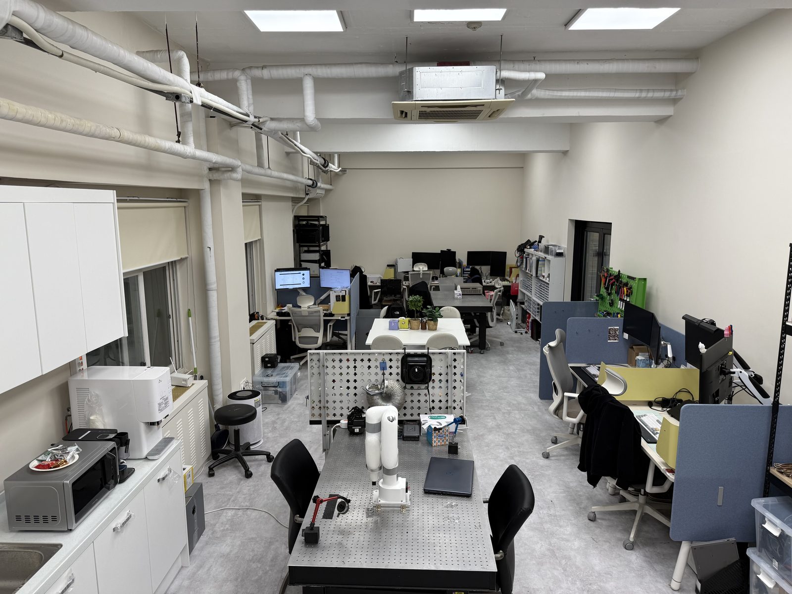 Workspace 1 (RA313) — robot experiment area